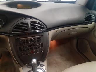 Citroën C5 C5 II Berline (RC) Hatchback 2.0 16V (EW10A(RFJ)) [104kW]  (09-2004/03=
-2008) picture 15