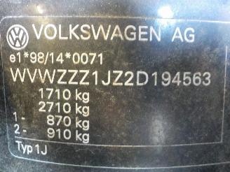 Volkswagen Golf Golf IV (1J1) Hatchback 1.4 16V (AXP) [55kW]  (10-1997/05-2004) picture 5