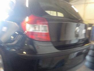 BMW 1-serie 1 serie (E87/87N) Hatchback 5-drs 116i 1.6 16V (N45-B16A) [85kW]  (06-=
2004/06-2011) picture 3