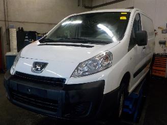 disassembly commercial vehicles Peugeot Expert Expert (G9) Van 2.0 HDi 120 (DW10UTED4(RHG)) [88kW]  (10-2008/12-2011)= 2011/7
