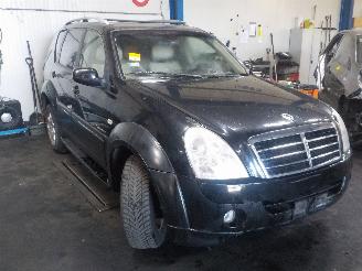 Ssang yong Rexton Rexton SUV 2.7 Xdi RX270 XVT 16V (OM665.935) [137kW]  (06-2006/...) picture 2