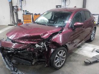 demontáž osobní automobily Mazda 2 2 (DJ/DL) Hatchback 1.5 SkyActiv-G 90 (P5Y8) [66kW]  (08-2014/11-2017)= 2017/0