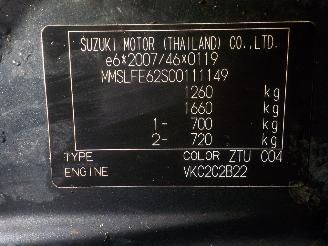 Suzuki Celerio Celerio (LF) Hatchback 5-drs 1.0 12V (K10C) [50kW]  (03-2014/...) picture 6