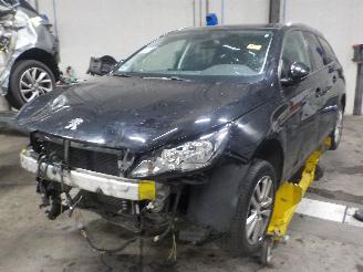 demontáž osobní automobily Peugeot 308 308 SW (L4/L9/LC/LJ/LR) Combi 5-drs 1.6 BlueHDi 120 (DV6FC(BHZ)) [88kW=
]  (03-2014/12-2021) 2015/0