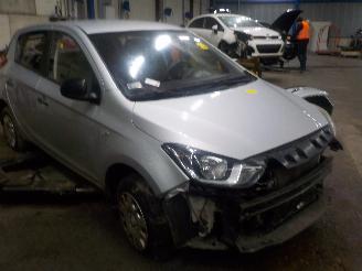Hyundai I-20 i20 Hatchback 1.2i 16V (G4LA) [63kW]  (03-2012/12-2015) picture 2