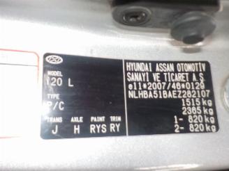 Hyundai I-20 i20 Hatchback 1.2i 16V (G4LA) [63kW]  (03-2012/12-2015) picture 6
