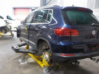 Volkswagen Tiguan Tiguan (5N1/2) SUV 1.4 TSI 16V (CZDA) [110kW]  (05-2015/07-2018) picture 4