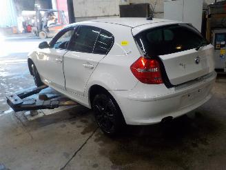 BMW 1-serie 1 serie (E87/87N) Hatchback 5-drs 118i 16V (N43-B20A) [105kW]  (09-200=
6/06-2011) picture 4