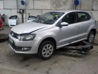 rozbiórka samochody osobowe Volkswagen Polo Polo (6R) Hatchback 1.2 TDI 12V BlueMotion (CFWA) [55kW]  (10-2009/05-=
2014) 2011