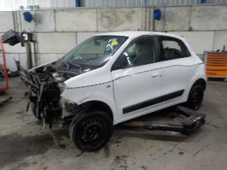 rozbiórka samochody osobowe Renault Twingo Twingo III (AH) Hatchback 5-drs 1.0 SCe 70 12V (H4D-400(H4D-A4)) [52kW=
]  (09-2014/...) 2016/4