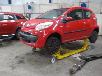 Vrakbiler auto Citroën C1 C1 Hatchback 1.0 12V (384F(CFA)) [50kW]  (06-2005/09-2014) 2006