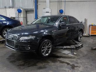 Salvage car Audi A4 A4 Quattro Sedan 2.0 TFSI 16V (CAEB) [155kW]  (08-2008/12-2015) 2010