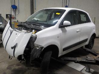 demontáž osobní automobily Renault Twingo Twingo III (AH) Hatchback 5-drs 0.9 Energy TCE 90 12V (H4B-401(H4B-C4)=
) [66kW]  (09-2014/...) 2016