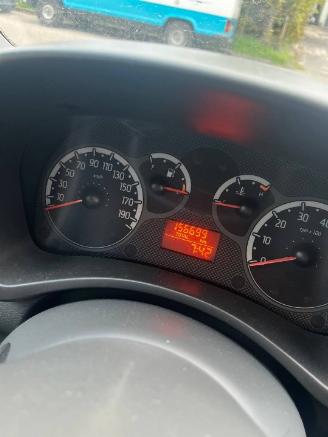 Fiat Panda Panda (169) Hatchback 1.2, Classic (169.A.4000(Euro 5)) [51kW]  (03-20=
10/08-2013) picture 2