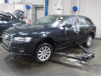 Vrakbiler auto Audi A4 A4 Avant (B8) Combi 2.0 TDI 16V (CJCD(Euro 5) [110kW]  (05-2013/12-201=
5) 2013/11