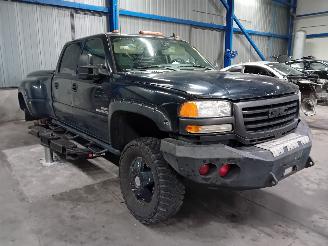 GMC Sierra Sierra Pick-up 6.6 V8 TD 32V 3500 Crew Cab (DURAMAX_6600) [224kW]  (09=
-2000/12-2004) picture 2