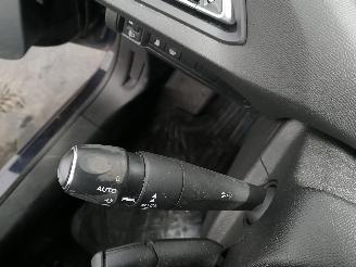 Peugeot 308 308 SW (L4/L9/LC/LJ/LR) Combi 5-drs 1.2 12V e-THP PureTech 130 (EB2DTS=
(HNY)) [96kW]  (03-2014/06-2021) picture 13