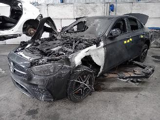 Uttjänta bilar auto Mercedes E-klasse E (W213) Sedan E-300 e 2.0 Turbo 16V (M274.920) [235kW]  (11-2018/10-2=
023) 2020/11