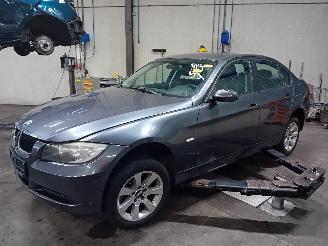 Sloopauto BMW 3-serie 3 serie (E90) Sedan 318i 16V (N46-B20B) [95kW]  (09-2005/03-2007) 2007