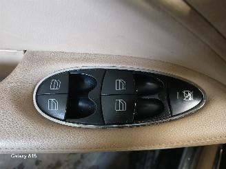 Mercedes CLS CLS (C219) Sedan 350 CGI 3.5 V6 24V (M272.985) [215kW]  (04-2006/12-20=
10) picture 16