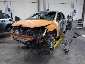 Dezmembrări autoturisme Volkswagen Golf Golf VII (AUA) Hatchback 2.0 R 4Motion 16V (CJXC) [221kW]  (11-2013/08=
-2020) 2016/1