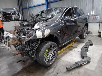 Uttjänta bilar auto Porsche Cayenne Cayenne II (92A) SUV 3.0 S E-Hybrid 24V (MCG.EA) [306kW]  (05-2011/05-=
2017) 2016