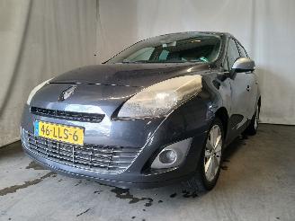 Unfallwagen Renault Scenic Grand Scénic III (JZ) MPV 1.4 16V TCe 130 (H4J-700(H4J-A7)) [96kW]  =
(02-2009/12-2016) 2010/9