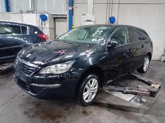 disassembly passenger cars Peugeot 308 308 SW (L4/L9/LC/LJ/LR) Combi 5-drs 1.6 BlueHDi 120 (DV6FC(BHZ)) [88kW=
]  (03-2014/12-2021) 2015