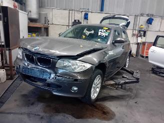 Démontage voiture BMW 1-serie 1 serie (E87/87N) Hatchback 5-drs 120d 16V (M47-D20(204D4)) [120kW]  (=
06-2004/06-2011) 2005