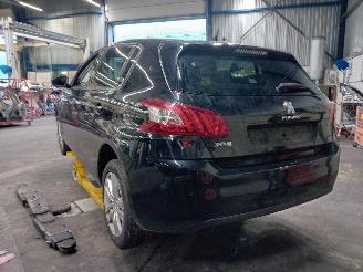 Peugeot 308 308 (L3/L8/LB/LH/LP) Hatchback 5-drs 1.6 BlueHDi 120 (DV6FC(BHZ)) [88k=
W]  (11-2013/06-2021) picture 4