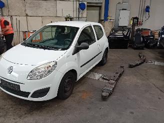 rozbiórka samochody osobowe Renault Twingo Twingo II (CN) Hatchback 3-drs 1.2 (D7F-800(Euro 4)) [43kW]  (03-2007/=
09-2014) 2009