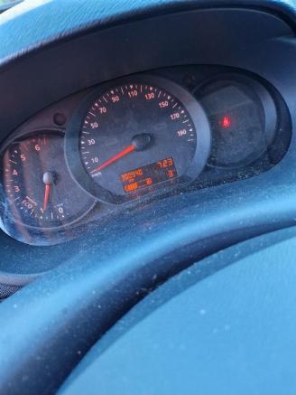 occasion passenger cars Renault Kangoo Kangoo Express (FW) Van 1.5 dCi 75 (K9K-628(K9K-E6)) [55kW]  (09-2010/=
=2E..) 1980