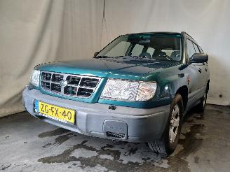 škoda osobní automobily Subaru Forester Forester (SF) SUV 2.0 16V (EJ202) [90kW]  (08-1997/09-2002) 1999/4