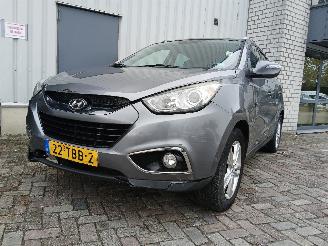 Damaged car Hyundai Ix35 iX35 (LM) SUV 1.6 GDI 16V (G4FD(Euro 4)) [99kW]  (11-2010/09-2015) 2012/1