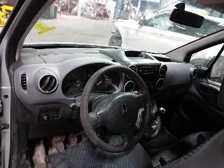 Peugeot Partner Partner/Ranch (GC/GF/GG/GJ/GK) Van 1.6 HDI 90 16V (DV6AUTED4(9HX)) [66=
kW]  (04-2008/...) picture 5