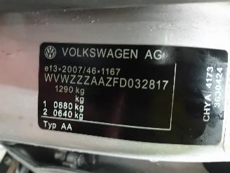 Volkswagen Up! Up! (121) Hatchback 1.0 12V 60 (CHYE) [44kW]  (08-2011/08-2020) picture 6