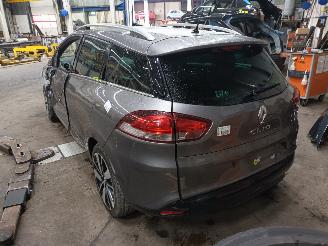 Renault Clio Clio IV Estate/Grandtour (7R) Combi 5-drs 0.9 Energy TCE 90 12V (H4B-4=
08(H4B-B4)) [66kW]  (01-2013/08-2021) picture 4