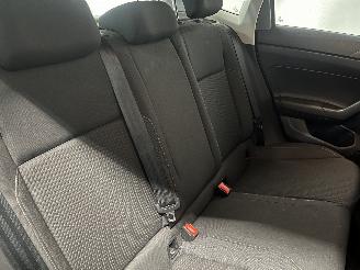 Volkswagen Polo Polo VI (AW1) Hatchback 5-drs 1.0 TSI 12V (DKLA) [70kW]  (06-2017/...)= picture 9