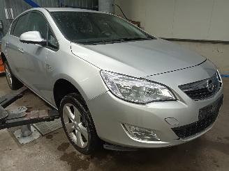 Opel Astra Astra J (PC6/PD6/PE6/PF6) Hatchback 5-drs 1.4 16V ecoFLEX (A14XER(Euro=
 5)) [74kW]  (12-2009/10-2015) picture 2