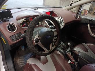 Ford Fiesta Fiesta 6 (JA8) Hatchback 1.6 TDCi 16V 90 (HHJC) [66kW]  (06-2008/12-20=
12) picture 5