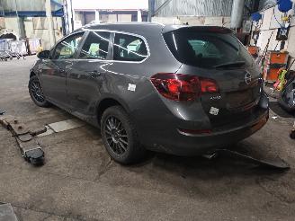 Opel Astra Astra J Sports Tourer (PD8/PE8/PF8) Combi 1.4 Turbo 16V (A14NET(Euro 5=
)) [88kW]  (10-2010/04-2016) picture 4