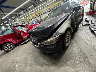 Auto da rottamare BMW 3-serie 3 serie (F30) Sedan 330e (B48-B20A) [185kW]  (11-2015/10-2018) 2016/11