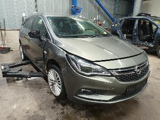 Opel Astra Astra K Sports Tourer Combi 1.4 Turbo 16V (B14XFT(Euro 6)) [110kW]  (1=
1-2015/12-2022) picture 2