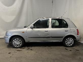 Nissan Micra Micra (K11) Hatchback 1.4 16V (CGA3DE) [60kW]  (09-2000/02-2003) picture 3