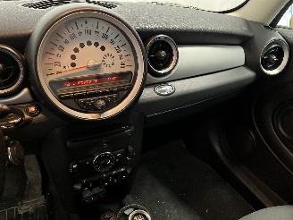 Mini Mini Mini (R56) Hatchback 1.6 16V One (N16-B16A) [55kW]  (03-2010/11-2013) picture 16