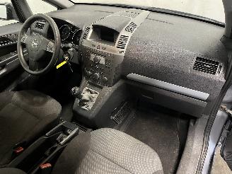 Opel Zafira Zafira (M75) MPV 1.6 16V (Z16XEP(Euro 4)) [77kW]  (07-2005/09-2012) picture 13