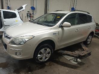 disassembly passenger cars Hyundai I-30 i30 Crosswagon (WWH) Combi 1.4 CVVT 16V (G4FA) [80kW]  (11-2009/06-201=
2) 2010/7