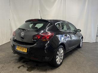 Opel Astra Astra J (PC6/PD6/PE6/PF6) Hatchback 5-drs 1.4 Turbo 16V (A14NET(Euro 5=
)) [103kW]  (12-2009/10-2015) picture 4