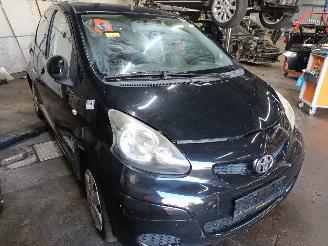 Toyota Aygo Aygo (B10) Hatchback 1.0 12V VVT-i (1KR-FE) [50kW]  (07-2005/05-2014) picture 2
