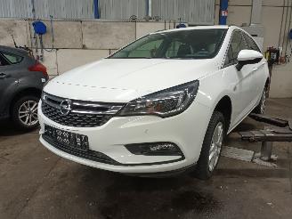  Opel Astra Astra K Sports Tourer Combi 1.6 CDTI 110 16V (B16DTE) [81kW]  (04-2016=
/08-2019) 2017/3